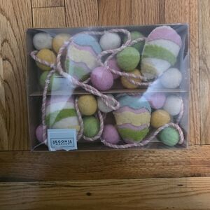 Begonia Market Pastel Felt Egg & Ball Garland -Pink, Green, Yellow, Blue, Cream